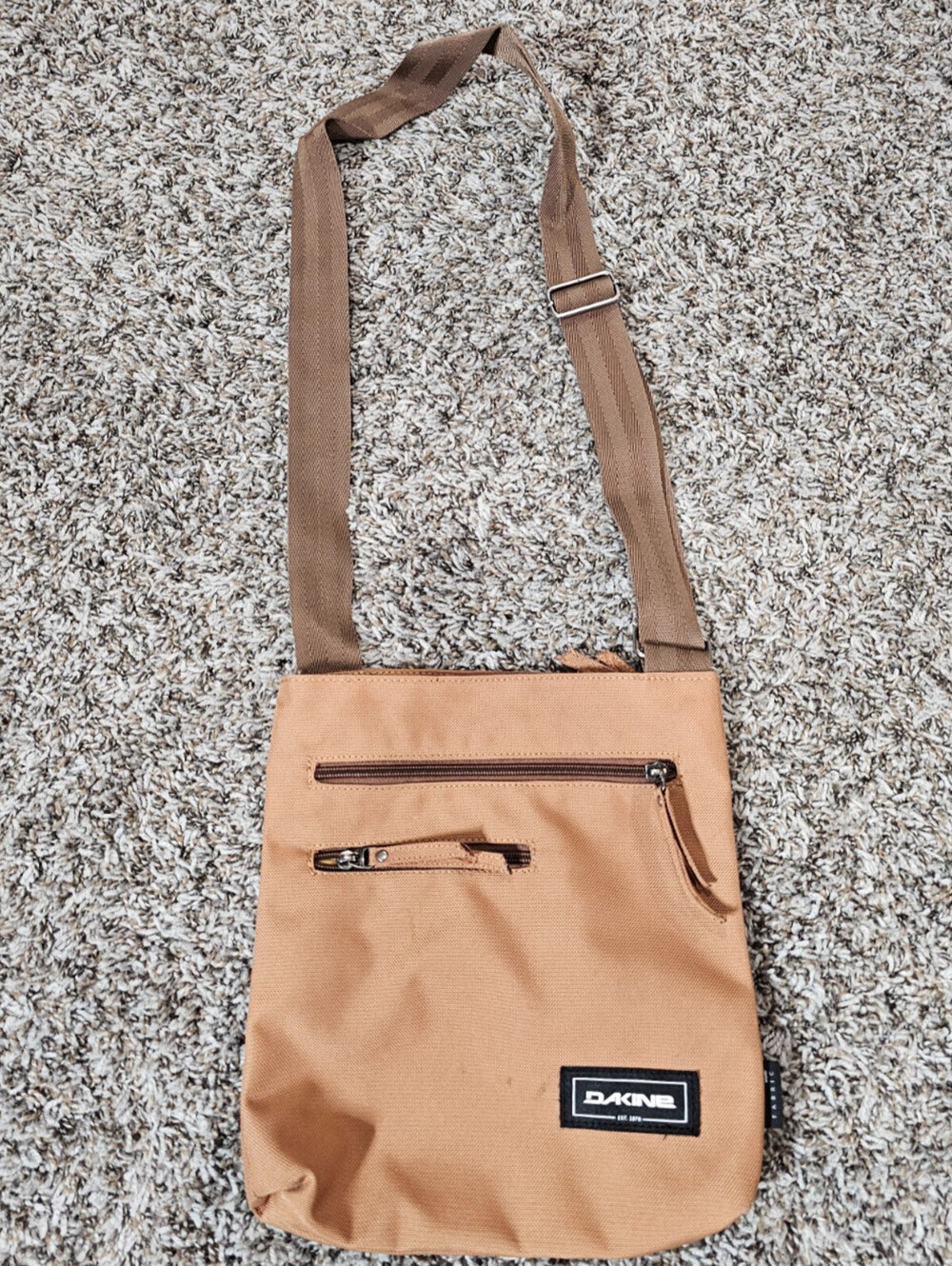 Jo-Jo Dakine Bag in Muted Clay color Beige Nylon
